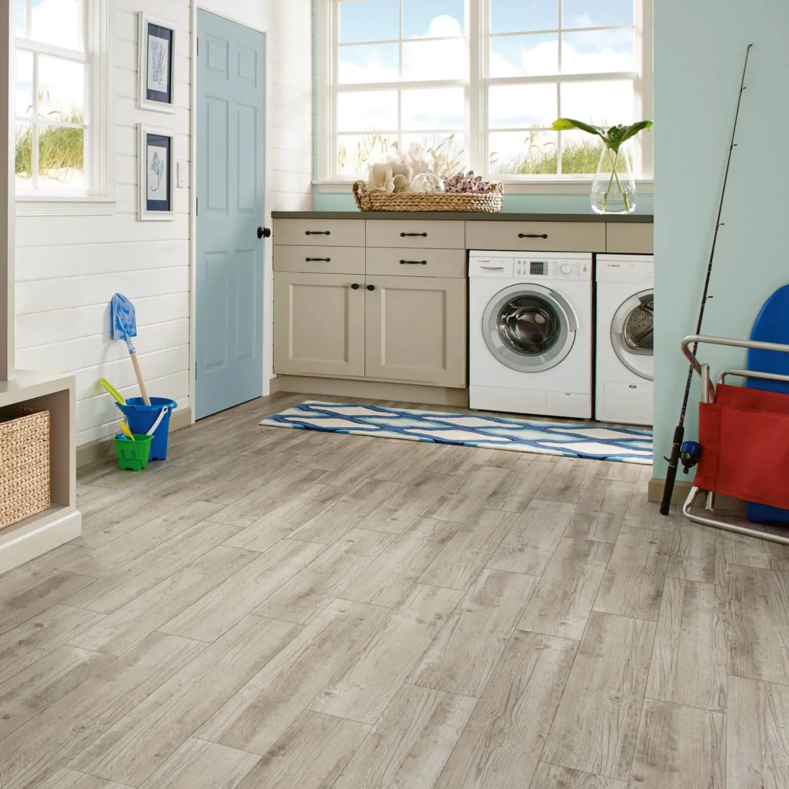 Century-Barnwood-Luxury-Vinyl-Tile-Weathered-Gray_1600x1600-2